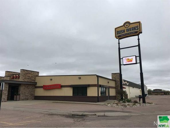 3828 Stadium Drive, Sioux City, IA 51106